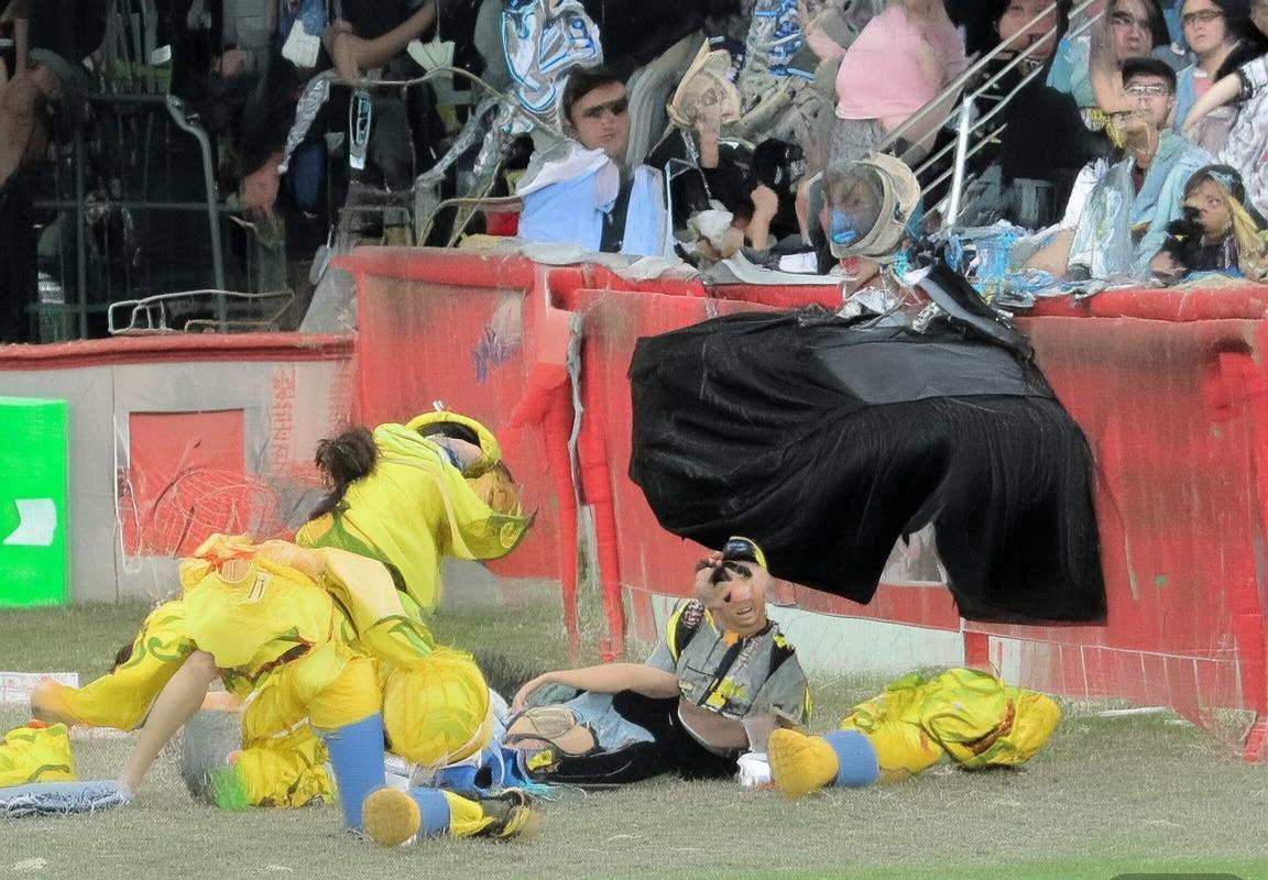 巴赛SCvs自由队：焦点之战战术解析与文化碰撞(图1)